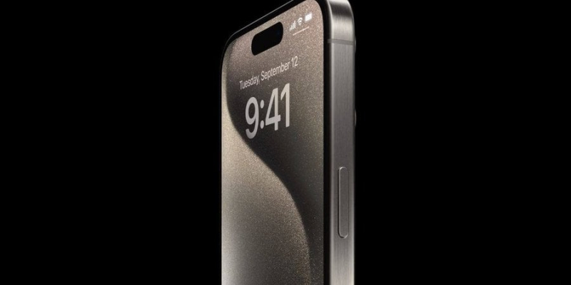 Ціни не захмарні. Apple офіційно представила титанові iPhone 15 Pro та iPhone 15 Pro Max