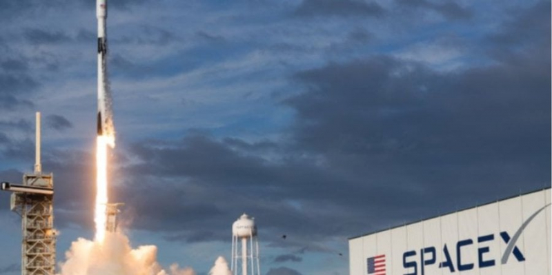 Місія нездійсненна? SpaceX не змогла виконати забаганку Маска щодо рекордних запусків Falcon 9