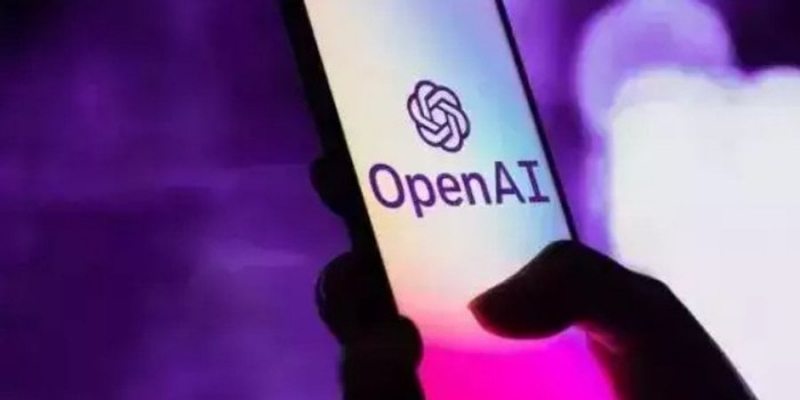 «Підрив компанії». Сотні співробітників OpenAI погрожують звільнитися і піти до Microsoft